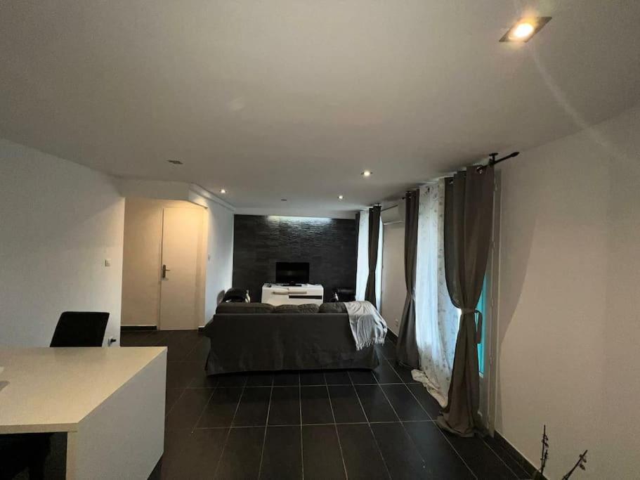 Grand Appartement Climatise Et Fonctionnel Marsylia Zewnętrze zdjęcie