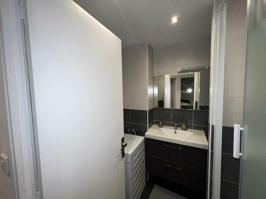 Grand Appartement Climatise Et Fonctionnel Marsylia Zewnętrze zdjęcie