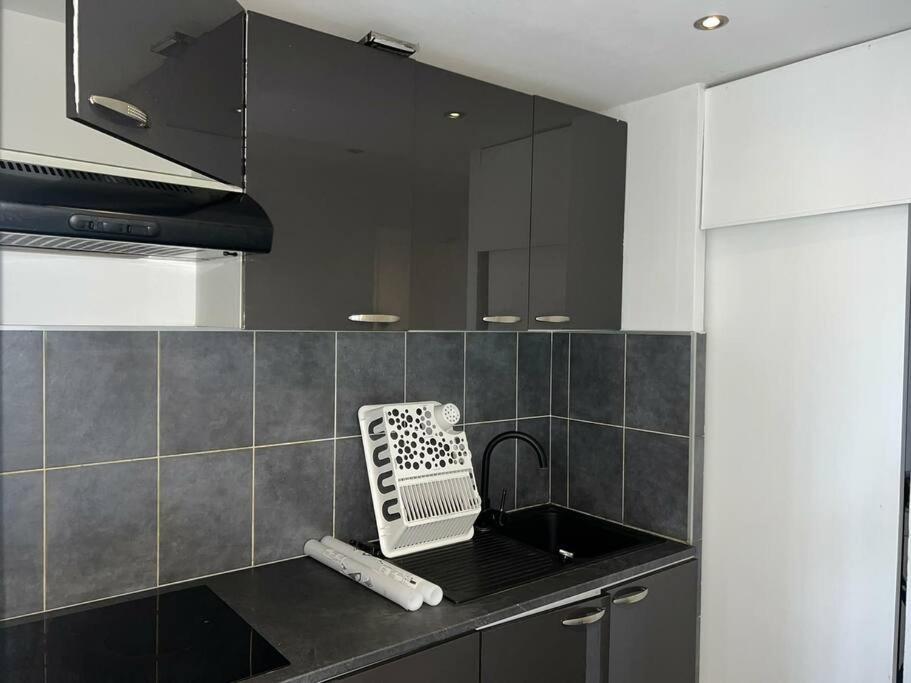 Grand Appartement Climatise Et Fonctionnel Marsylia Zewnętrze zdjęcie